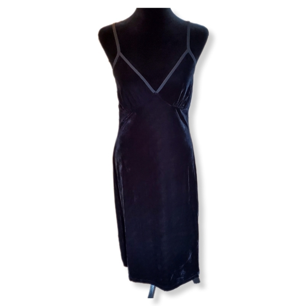 Band of the Free Girl Crush Black Velvet Midi Dress Sz M